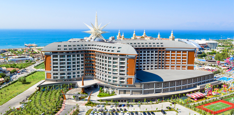 Royal Segunis Hotel fot. www.royalseginus.com